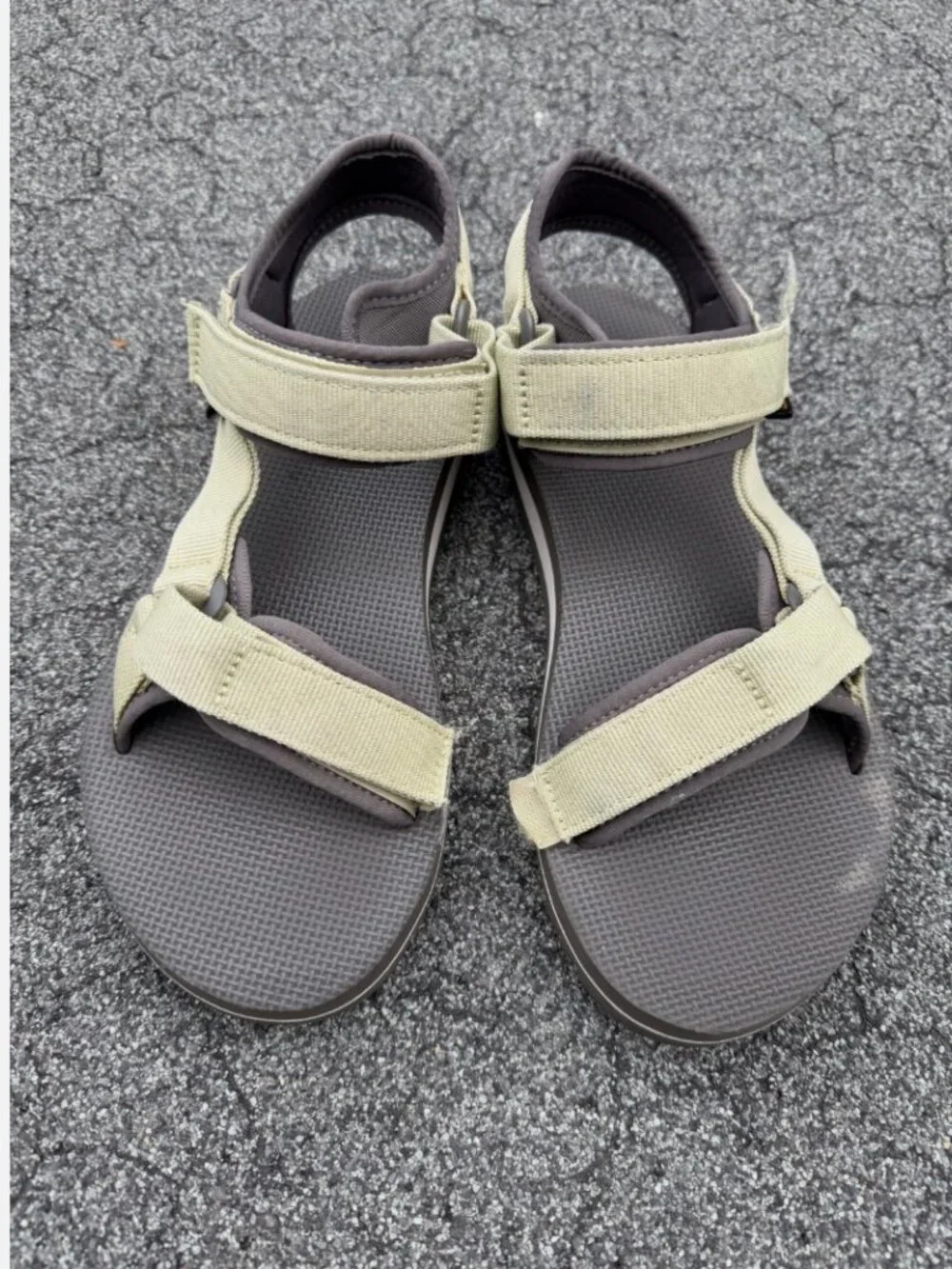 Teva Universal Trail Sandals Women’s Size 9 Brown Tan Rugged Vibram Outsoles